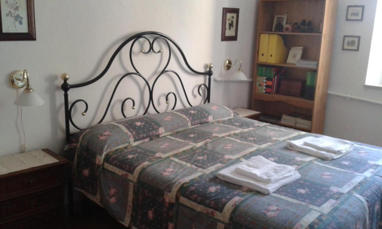 Casa Dei Lavatoi Pitigliano Apartamento Quarto foto